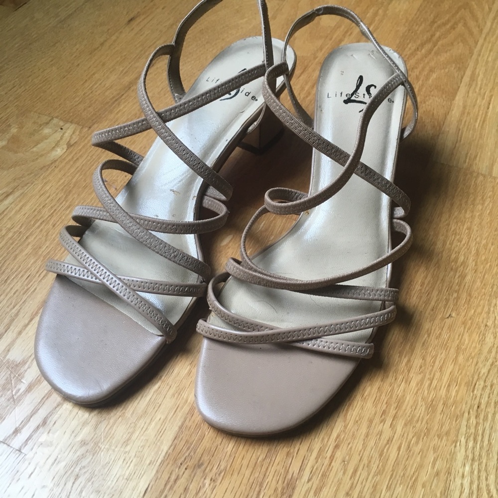 LifeStride light pink nude high heeled sandals